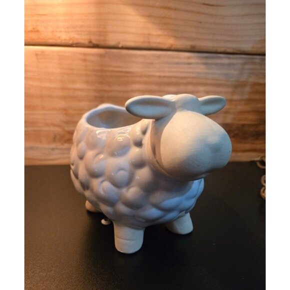 Pretty Sheep Planter - Picture 2 of 5